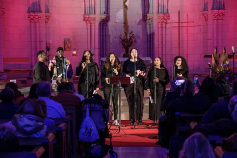 Groupe Family one lors d'un concert aux Féeries d'Auteuil 2024