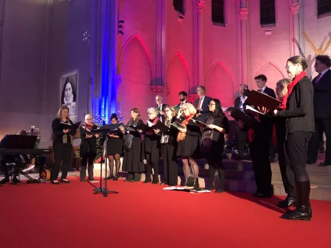 Concert de The Flying Fishes lors des Féeries d'Auteuil 2024