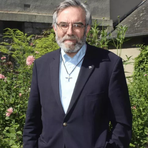 Père Thierry Henault-Morel.png
